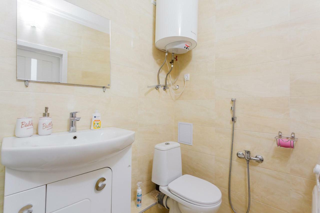 Business Class Apartment At Lomonosova Kiew Exterior foto