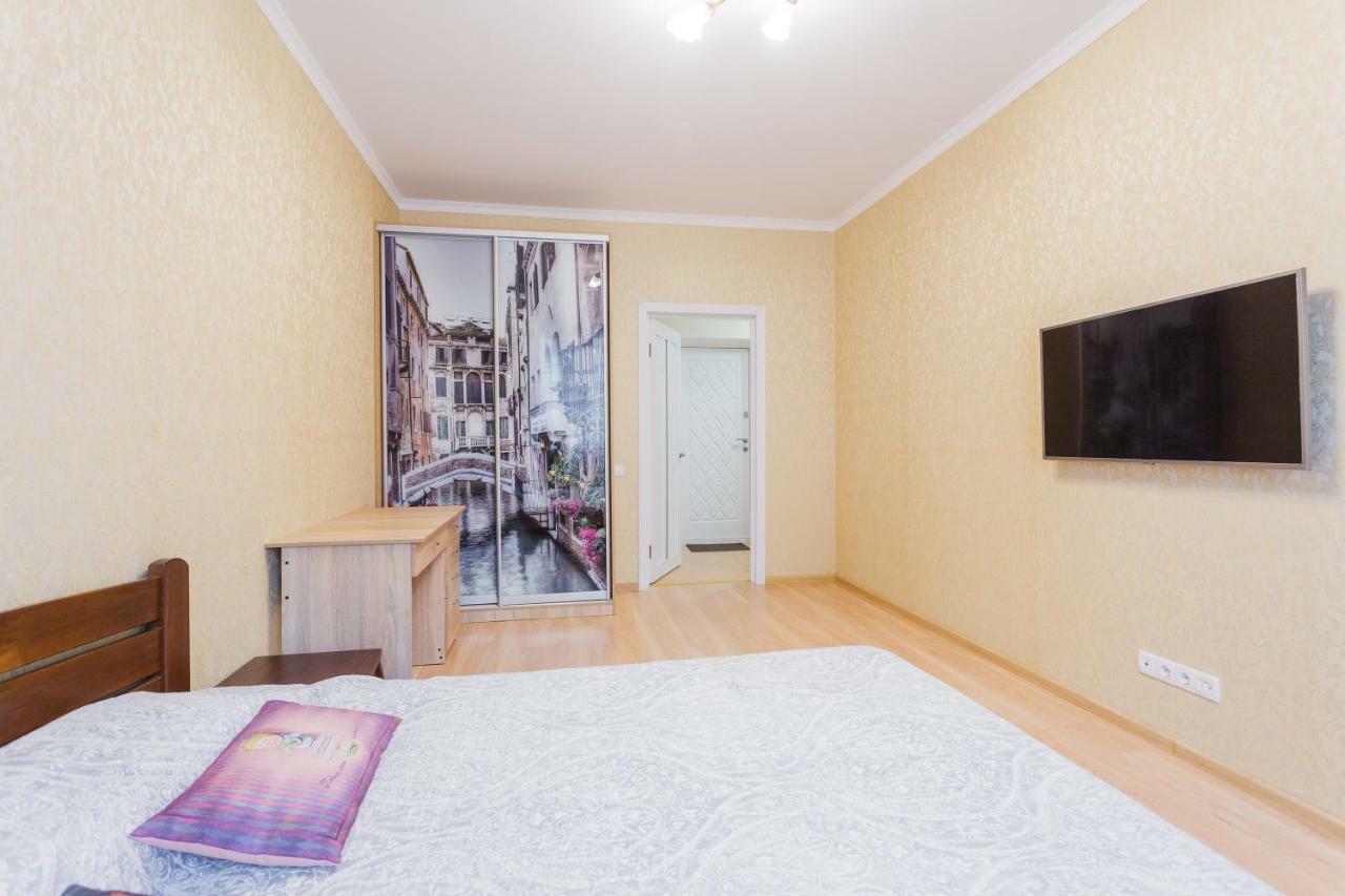 Business Class Apartment At Lomonosova Kiew Exterior foto
